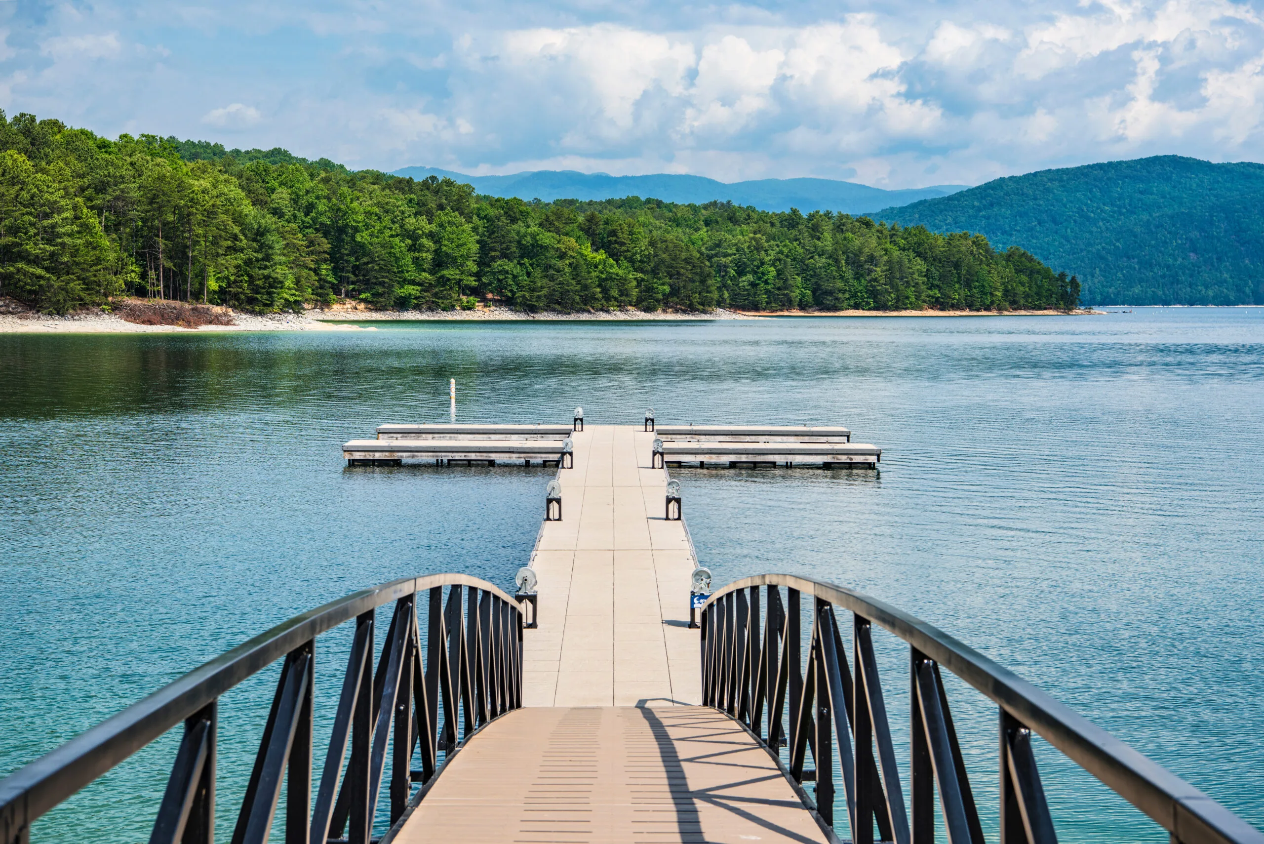 Upstate SC Neighborhoods & Communities 7 Lake Hartwell near Clemson SC